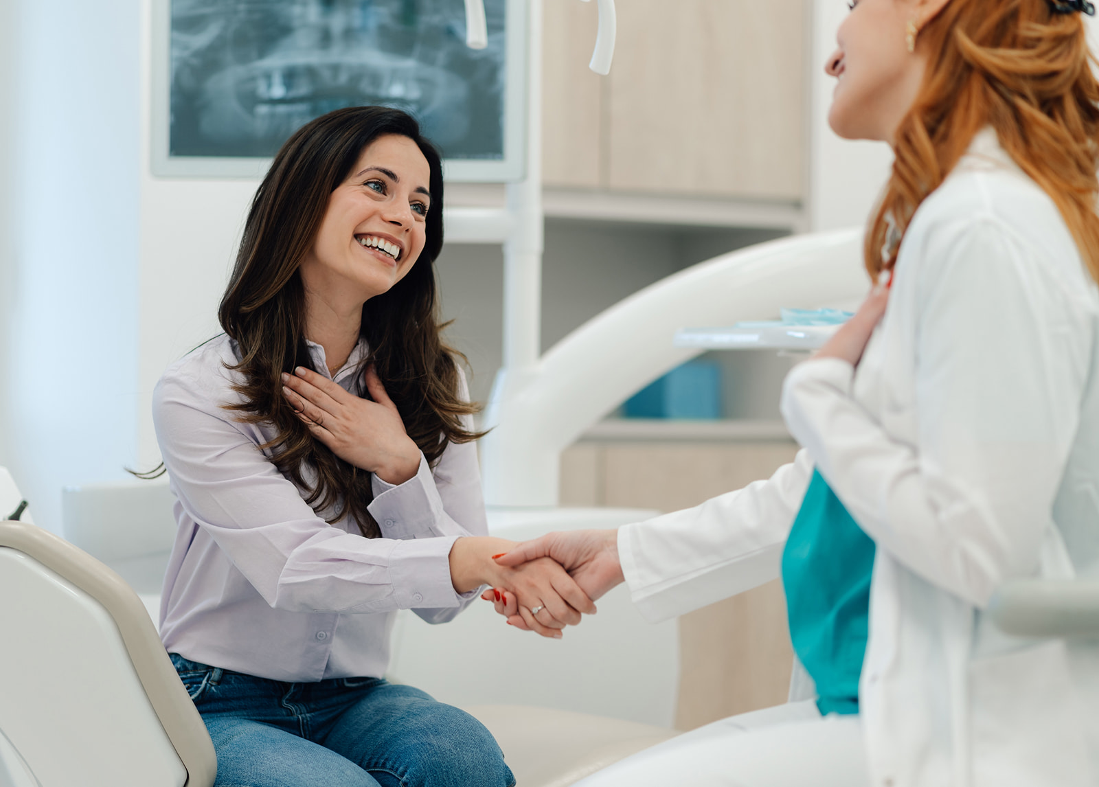 Precise implant planning with 3D imaging for safe and long-lasting results