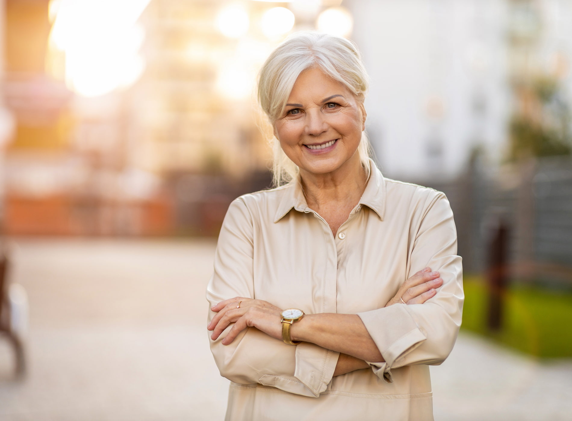 Advantages of implant dentures over traditional dentures